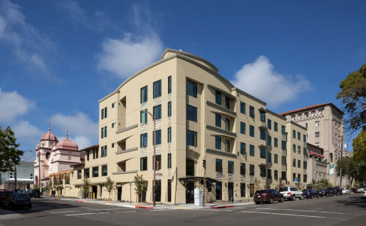 The Metropolitan Berkeley Apartments near Cal